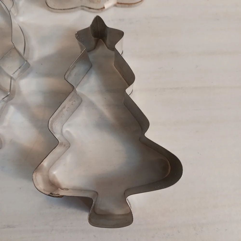 Vintage Christmas Metal Cookie Cutters Set of 5